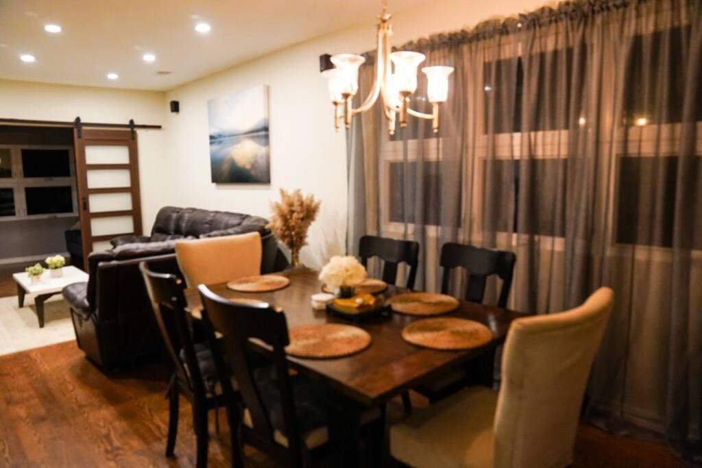 Nice And Cozy. Sleeps 5. Apartment ชิคาโก ภายนอก รูปภาพ