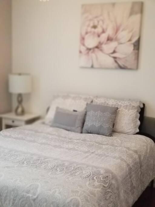 Nice And Cozy. Sleeps 5. Apartment ชิคาโก ภายนอก รูปภาพ